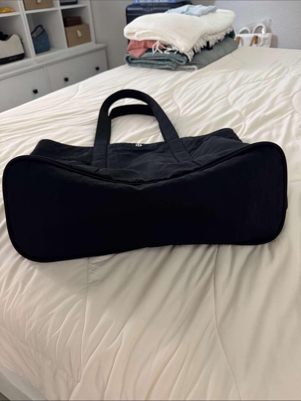 Lululemon Daily Multi-Pocket Tote Bag 20L - Picture 6 of 12
